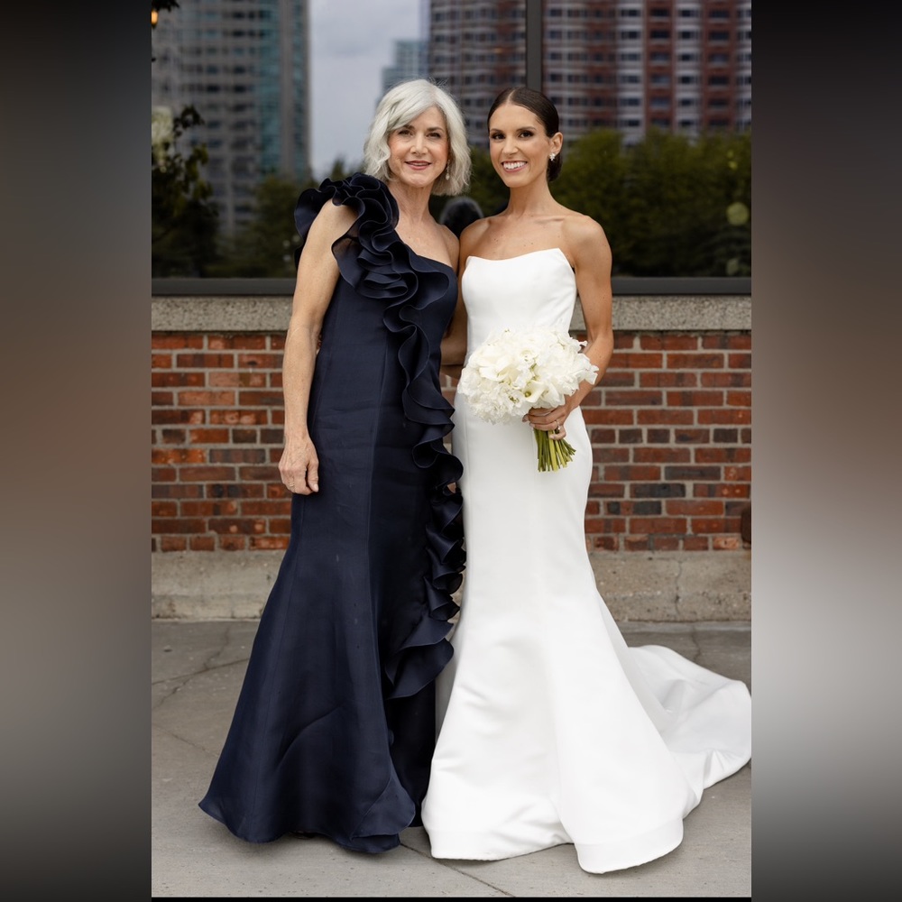 Custom Gown, Navy - Size 4 - image 3